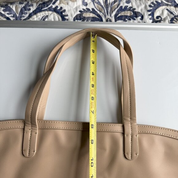 Lulu Dharma Camel Vegan Leather Tote - Picture 13 of 14